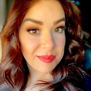 Meet your Posher, Carmen